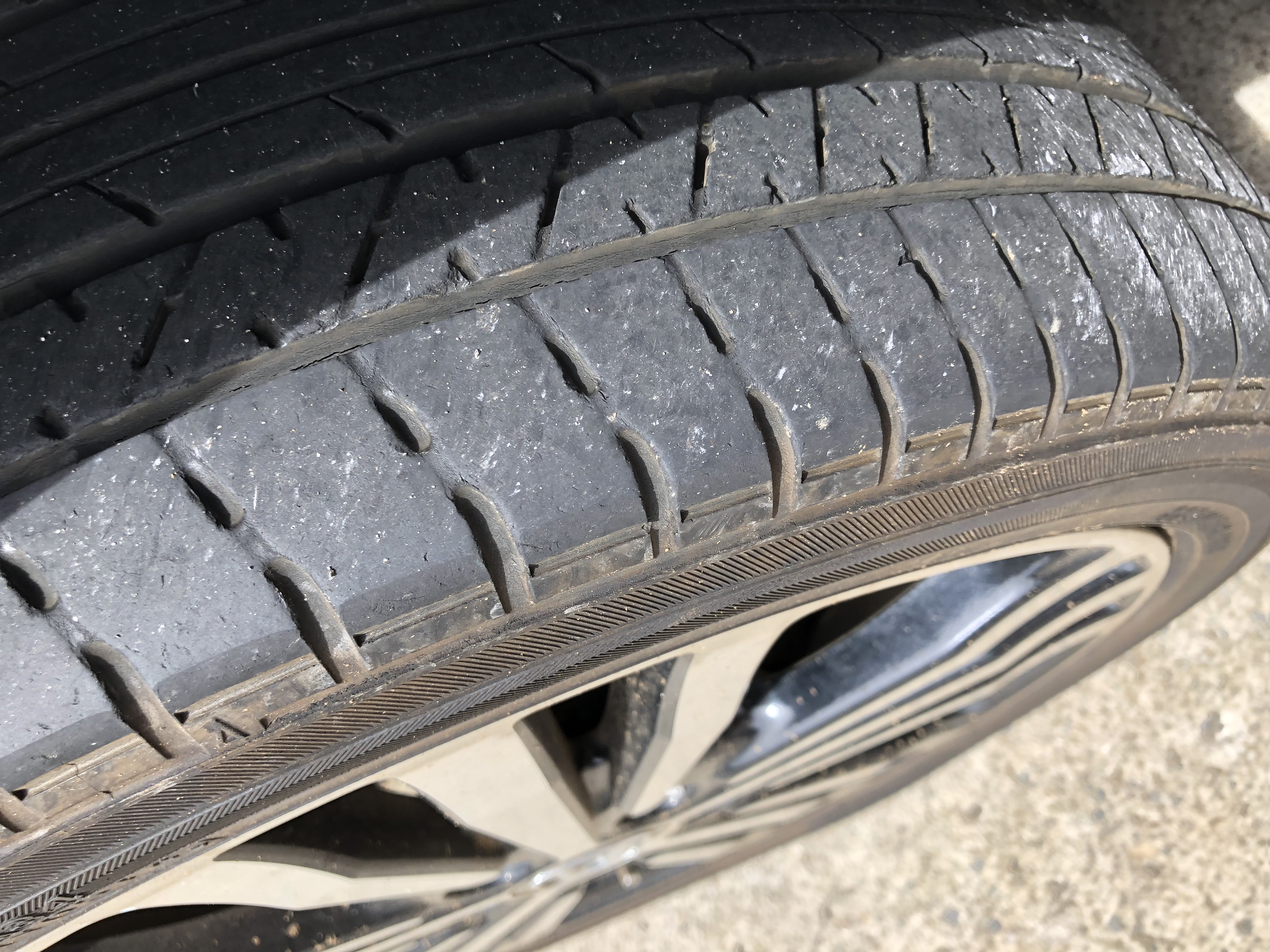 タイヤをアジアンタイヤに交換してみた ラジコンカー 教育ロボット情報 Re Rc